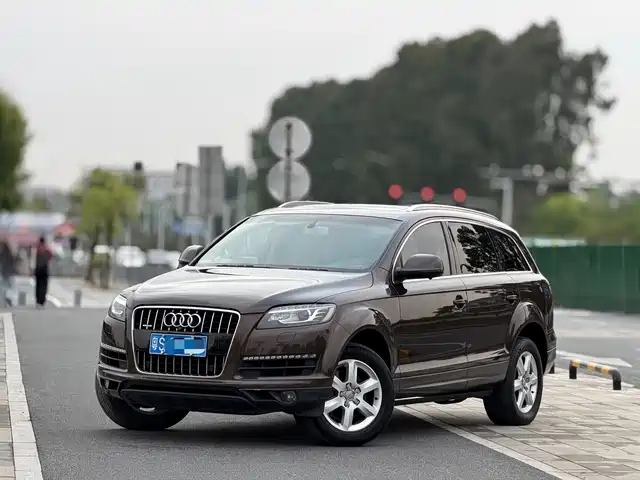 Audi Q7 2015 — купить из Китая под заказ