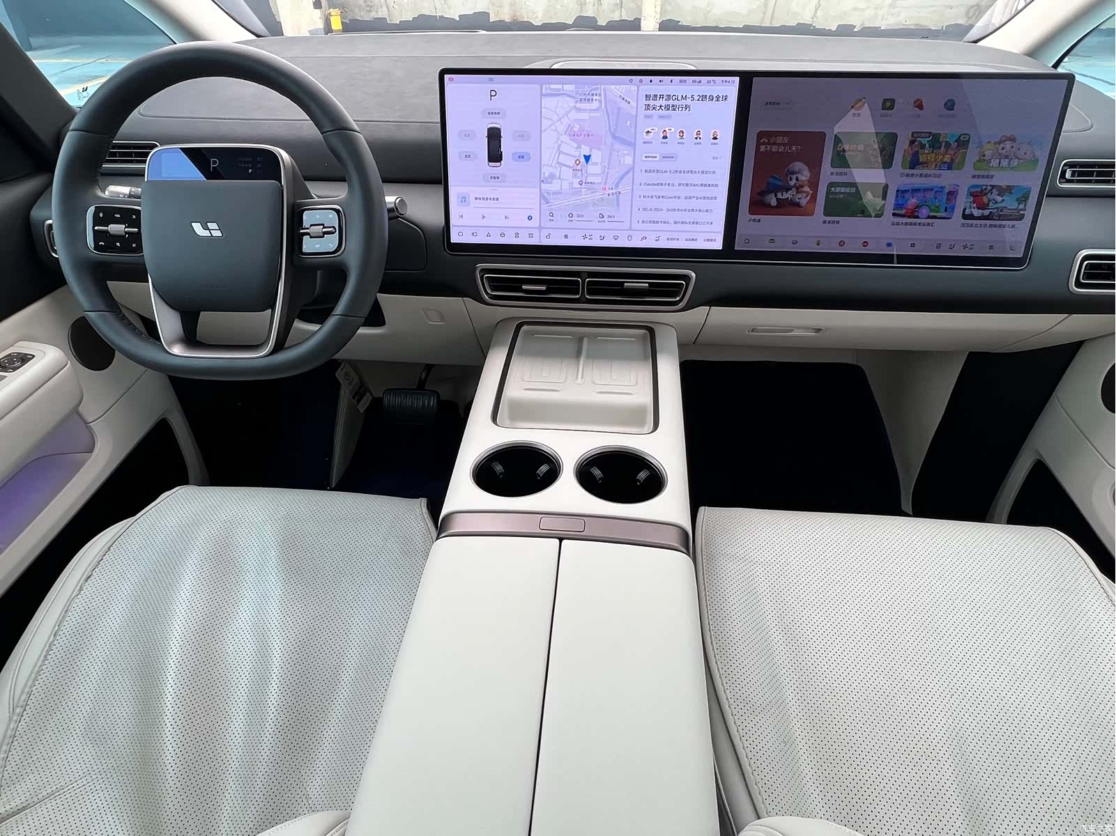 Li Auto MEGA, 2025 9