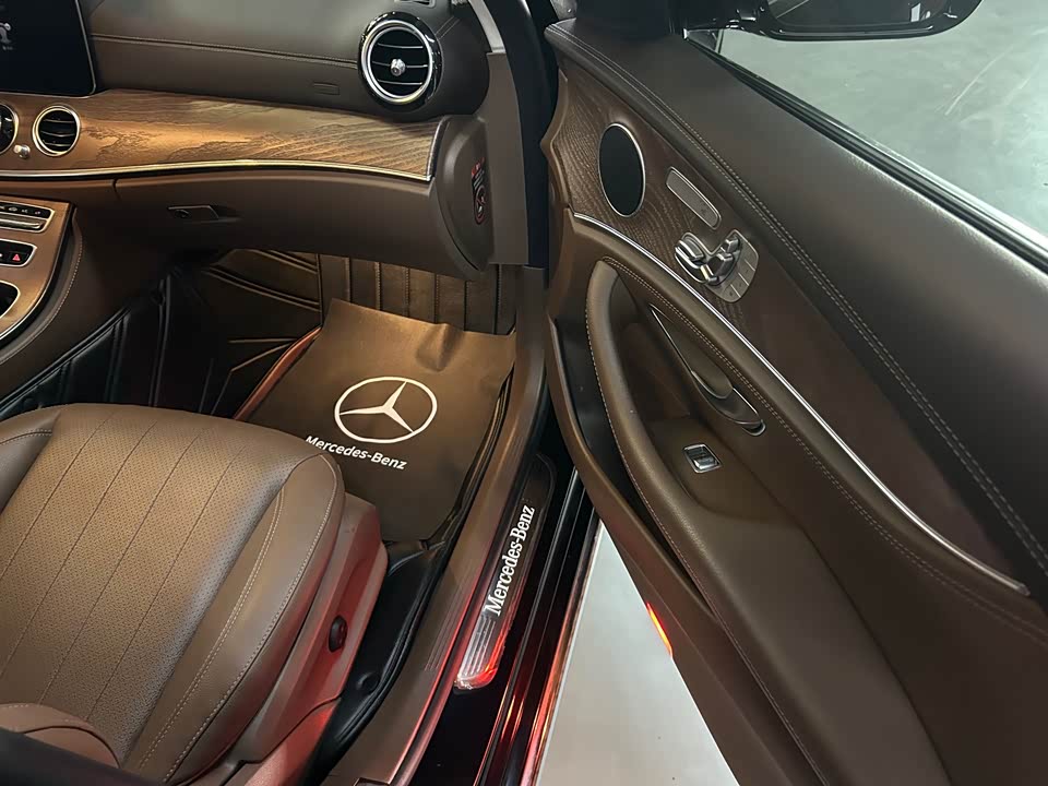 Mercedes-Benz E-class Mercedes-Benz E-class