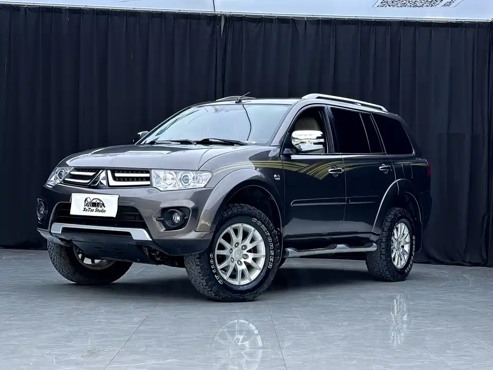 Mitsubishi Pajero Jinchang