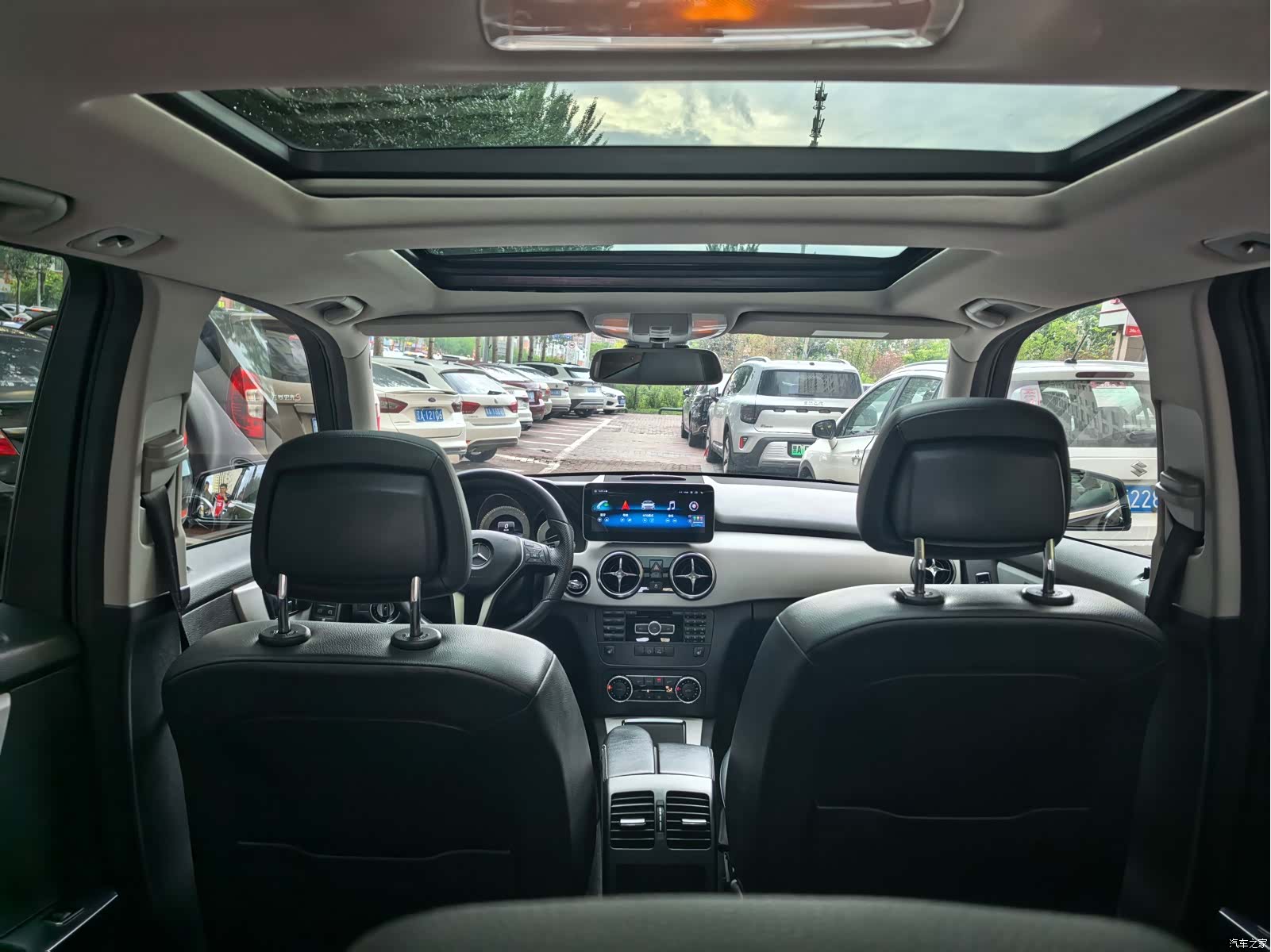 Mercedes-Benz GLK-Class, 2013 11
