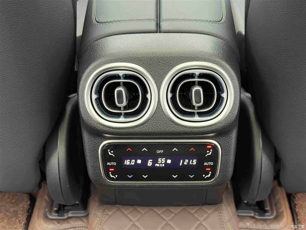 Mercedes-Benz GLC, 2025 14