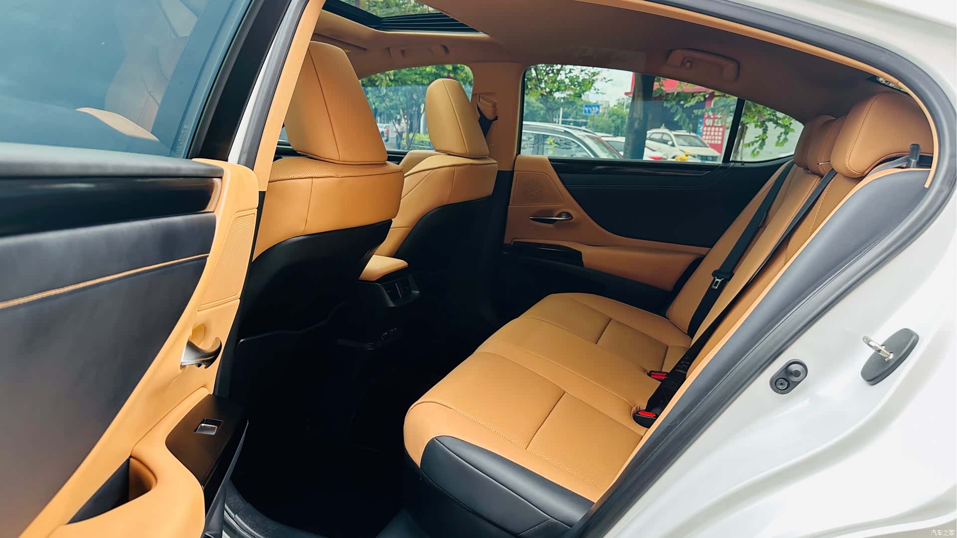 Lexus ES, 2024 14