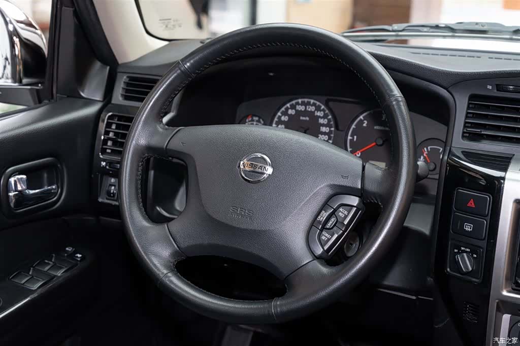 Nissan Patrol, 2019 13