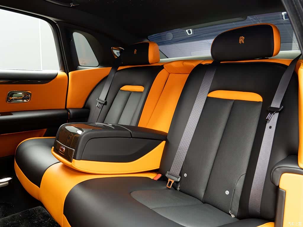 Rolls-Royce Ghost, 2022 15