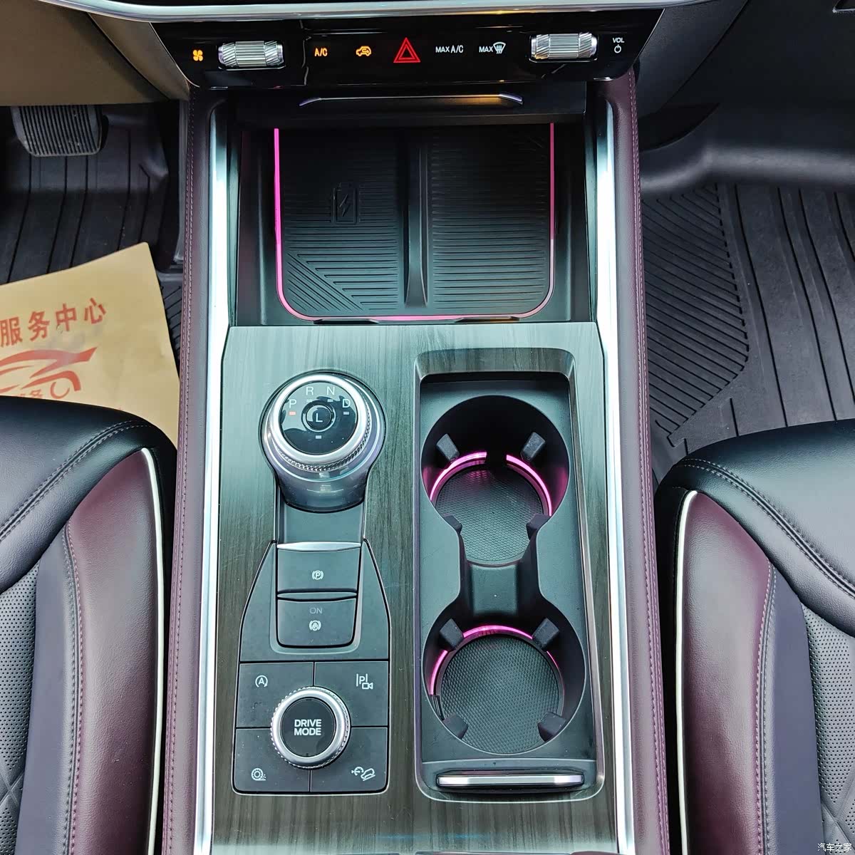 Ford Explorer, 2022 17