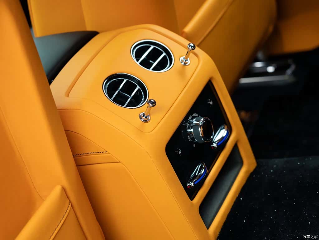 Rolls-Royce Ghost, 2022 17