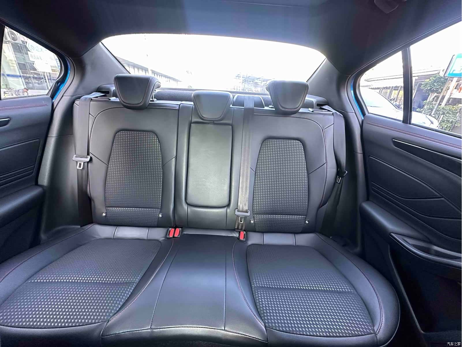 Ford Focus, 2022 7