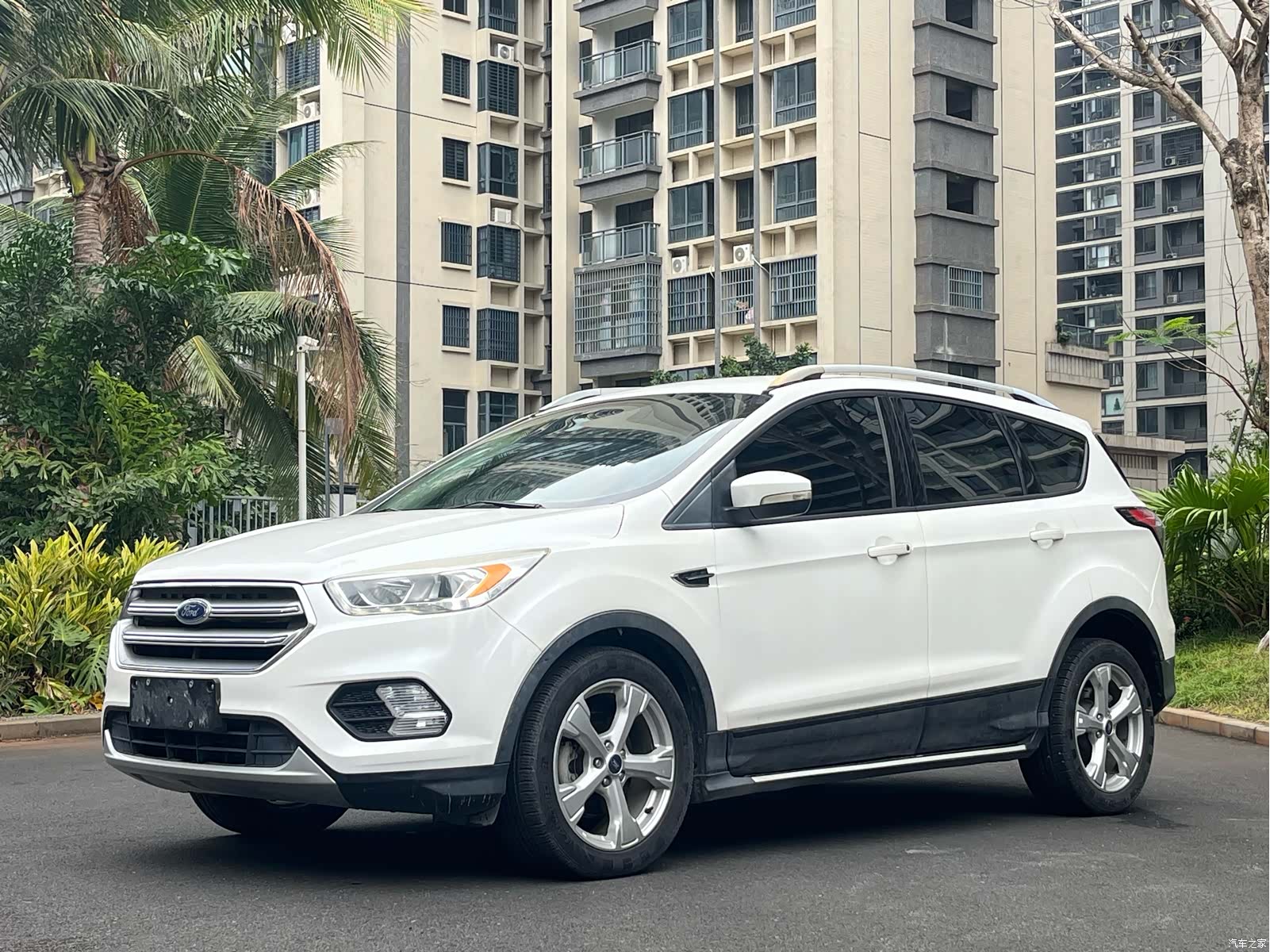 Ford Kuga, 2017 10