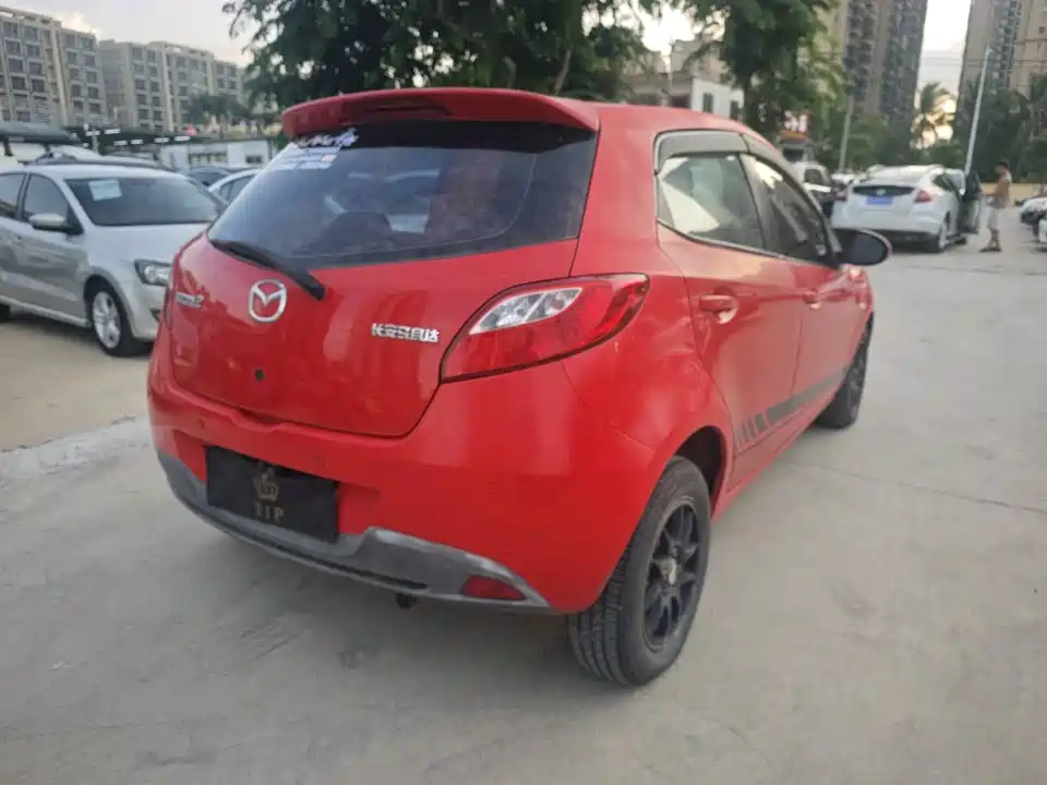 Mazda 2