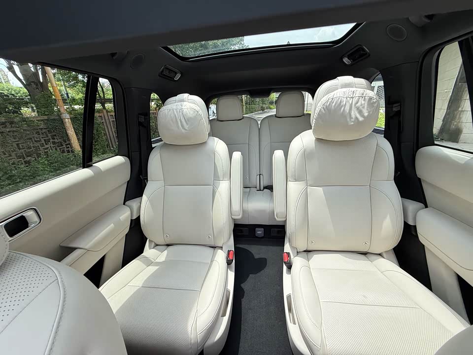Li Auto Ideal L8