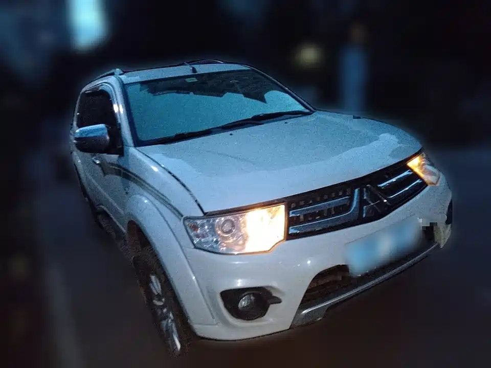 Mitsubishi Pajero Jinchang