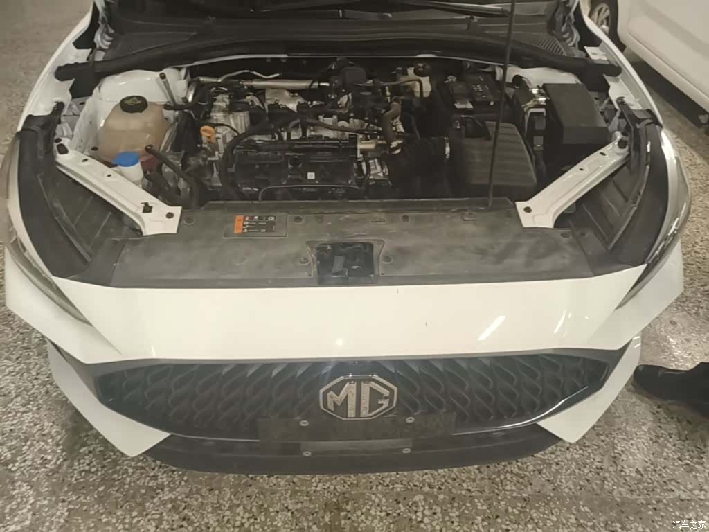 MG MG5, 2025 11