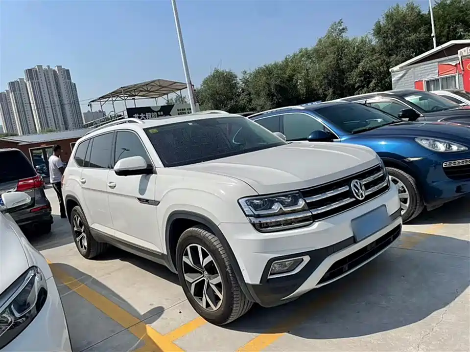 Volkswagen Tourang