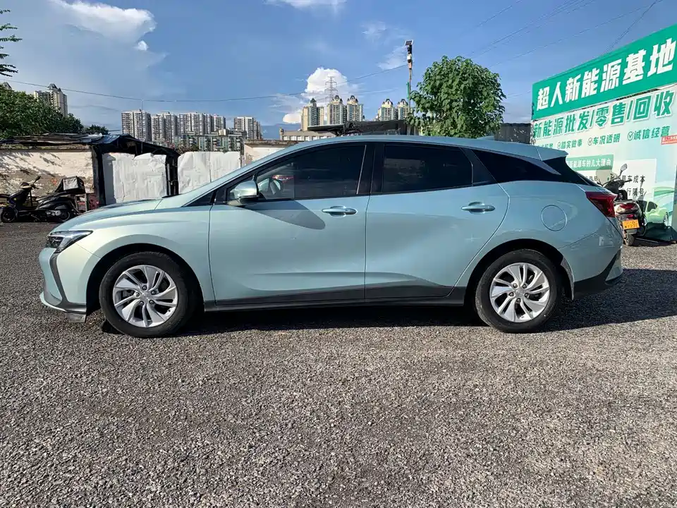 Buick Slightly blue 6