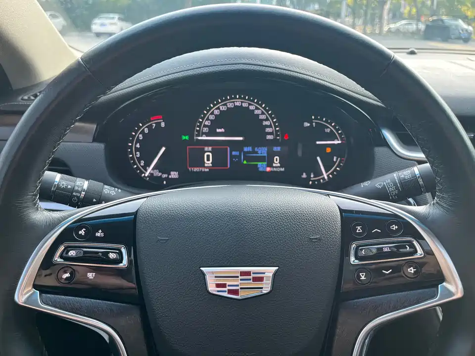 Cadillac XTS