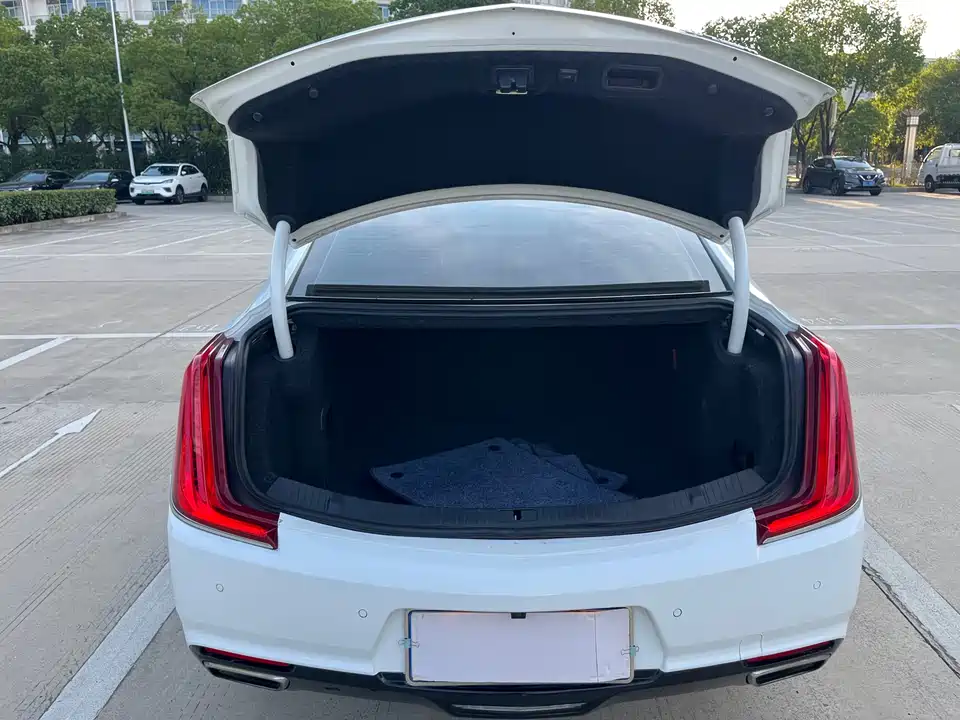 Cadillac XTS
