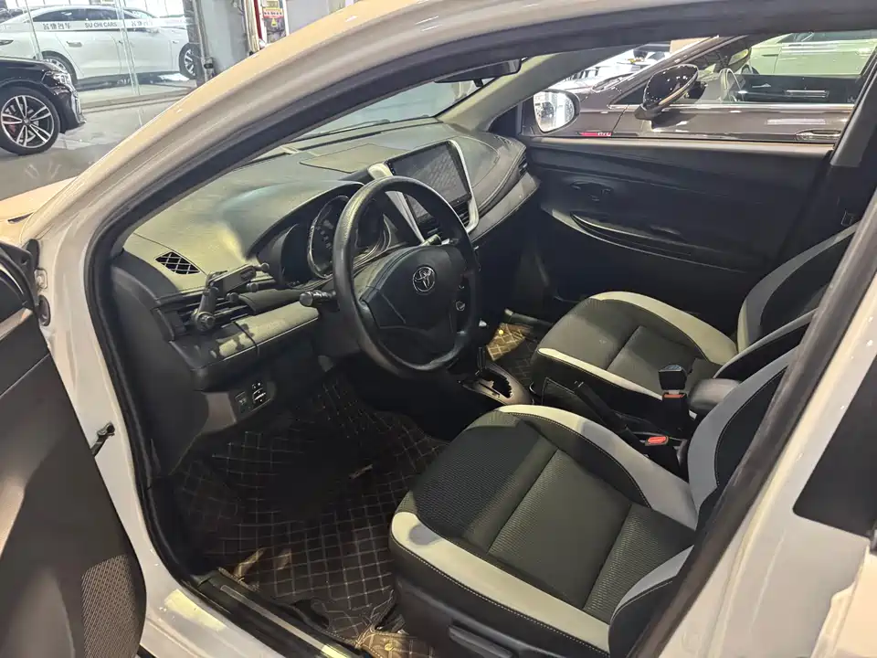 Toyota YARiS L Zhixuan