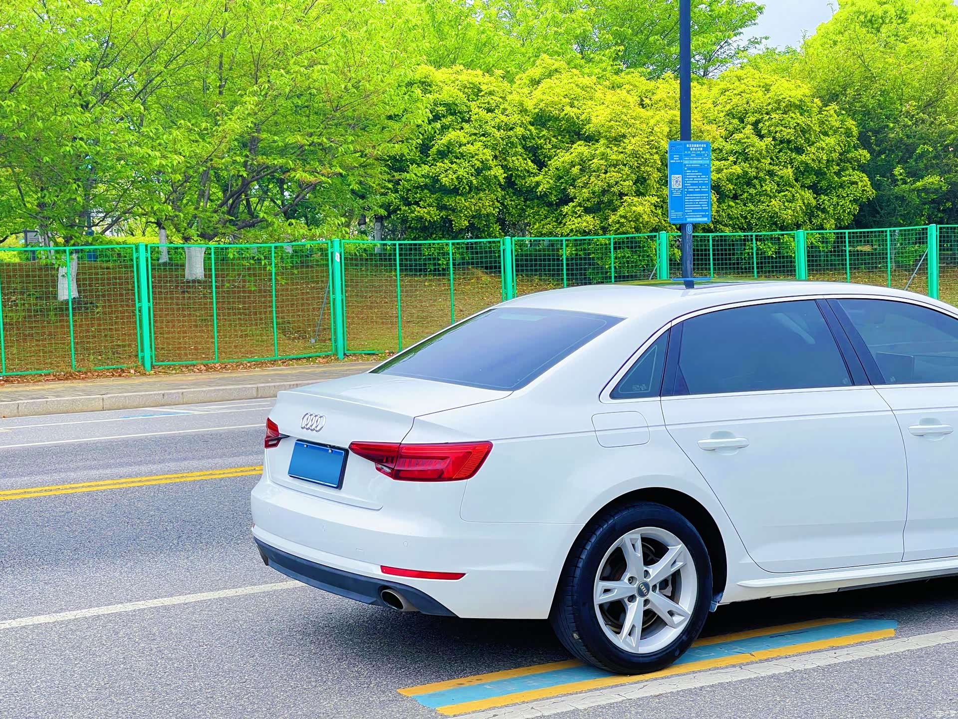 Audi A4L, 2017 15