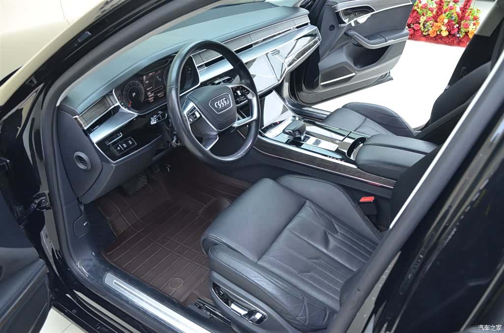 Audi A8L, 2021 4