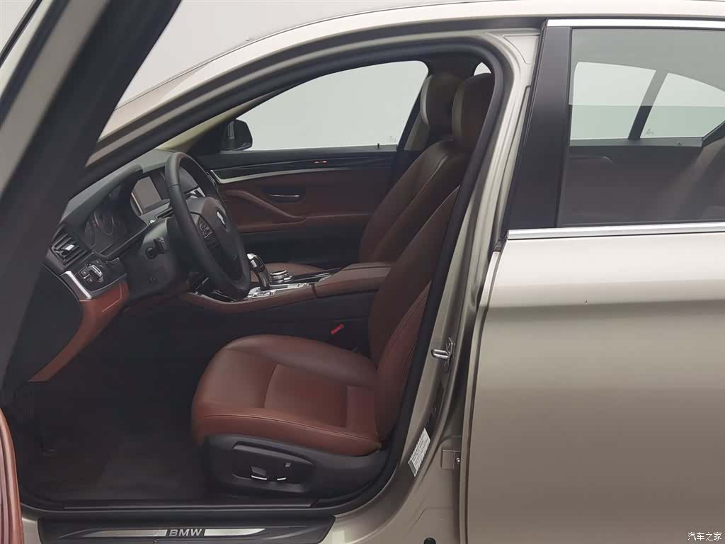 BMW 5 Series, 2016 10