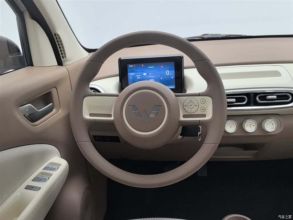 Wuling MINIEV, 2025 11