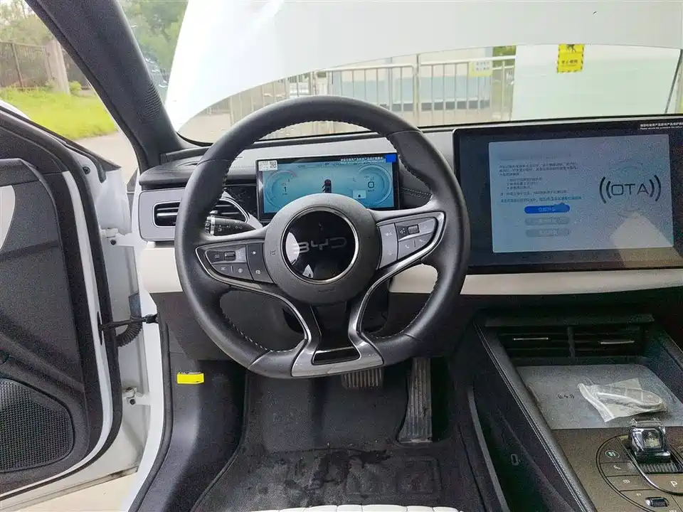 BYD Seal 06