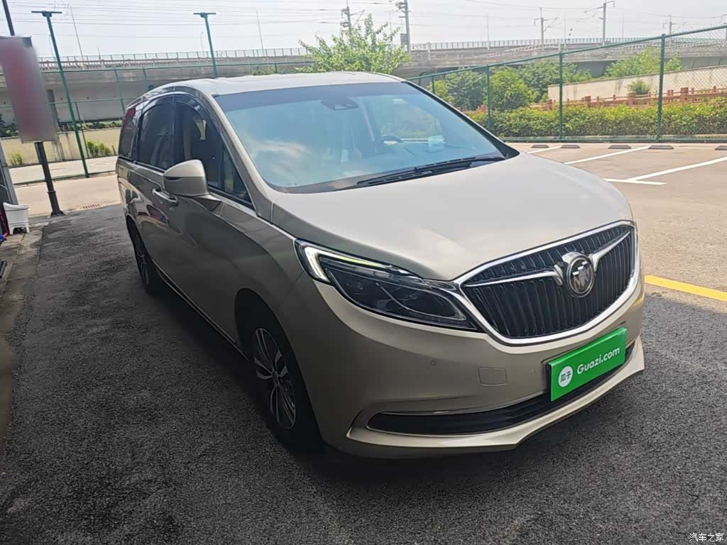 Buick GL8, 2019 4