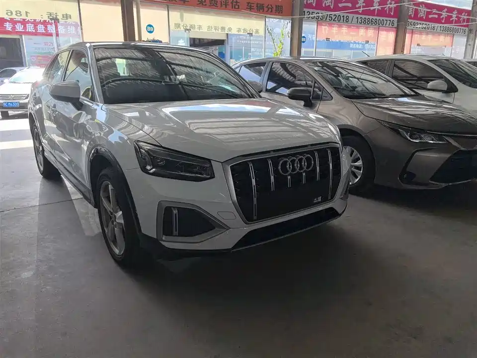 Audi Q2L