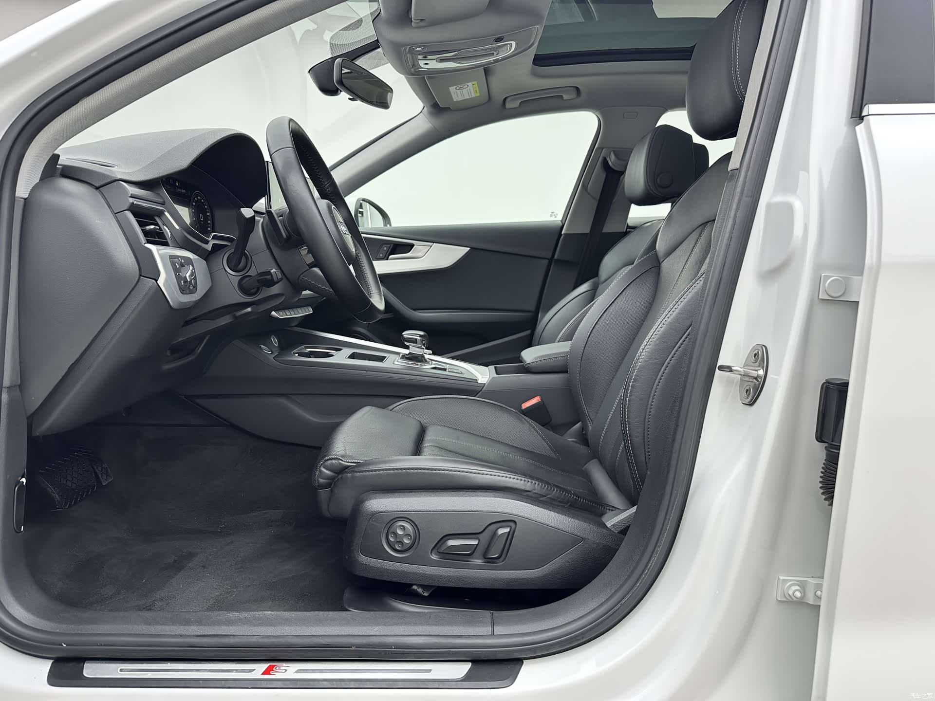 Audi A4L, 2021 13