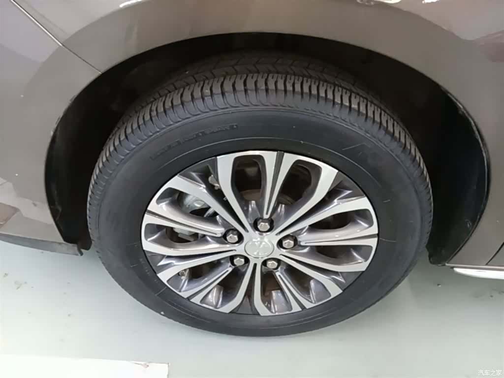 Buick GL8, 2024 23