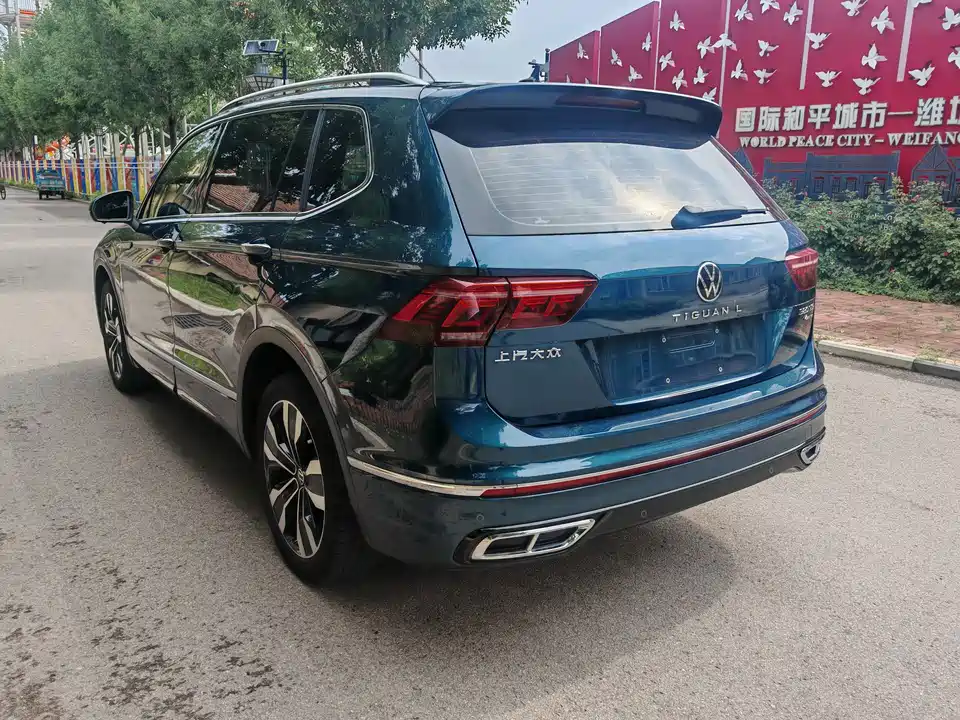 Volkswagen Tiguan L