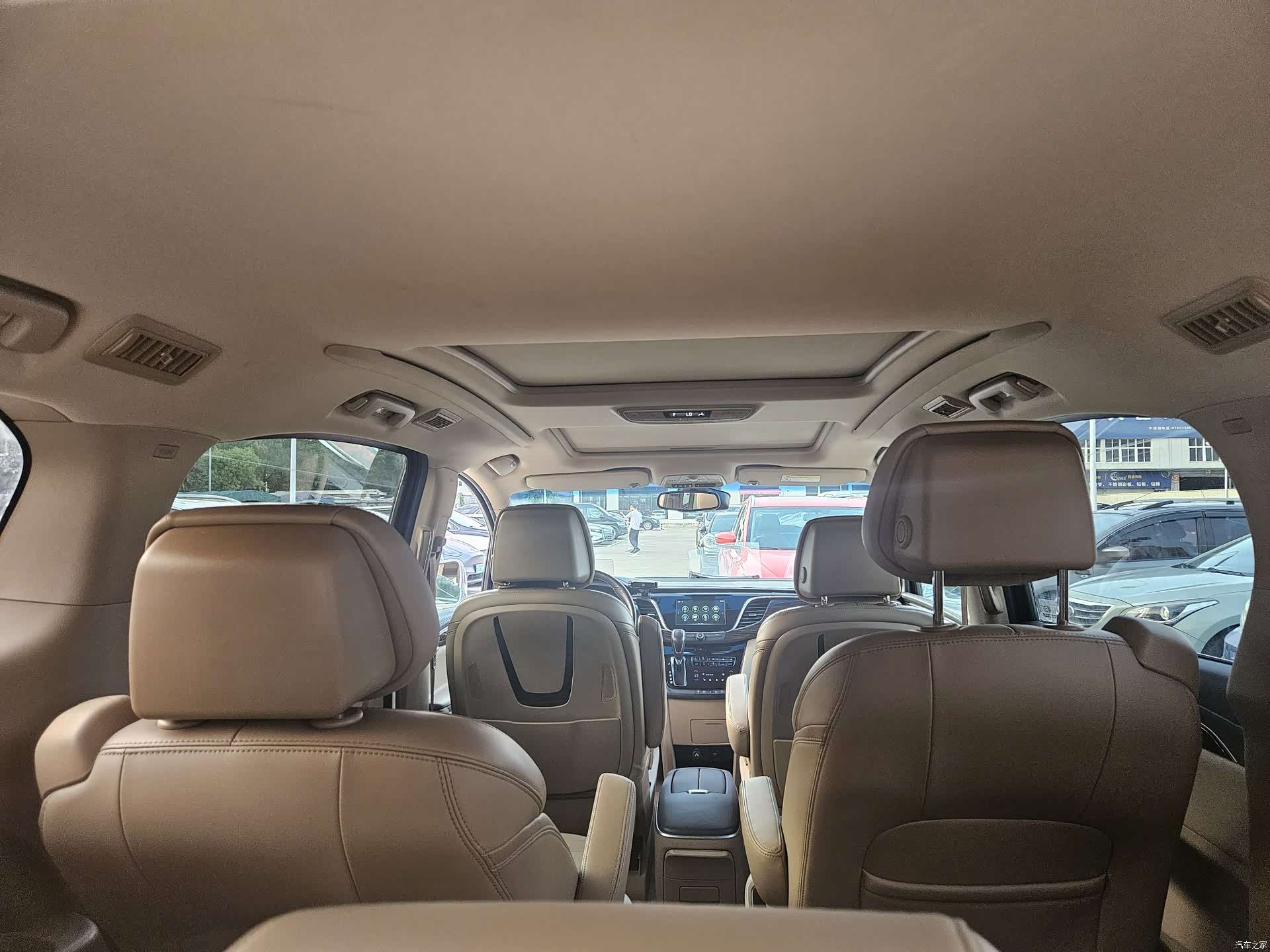 Buick GL8, 2018 14