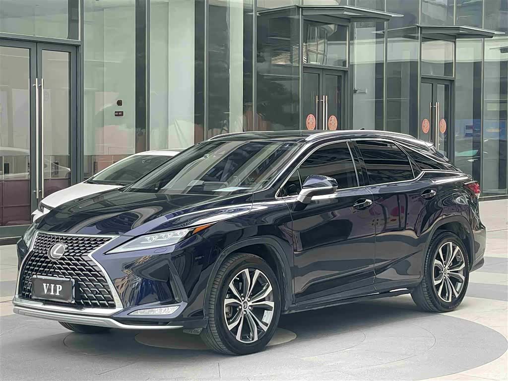 Lexus RX, 2021 1
