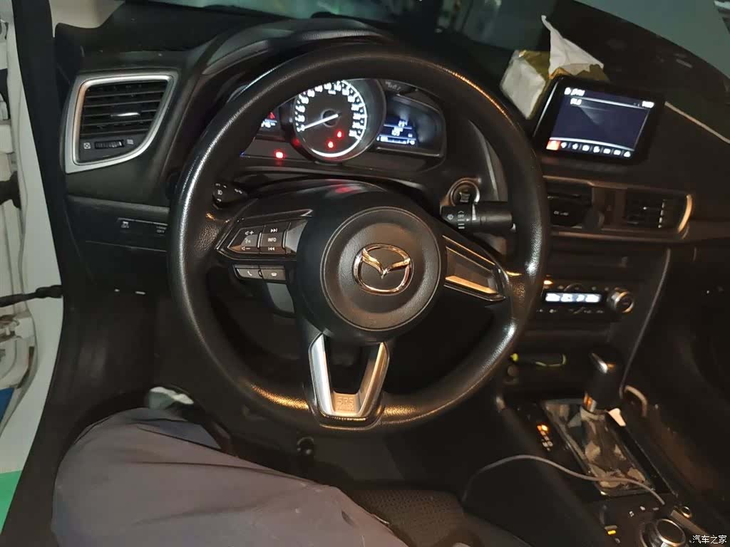 Mazda Mazda3, 2017 3