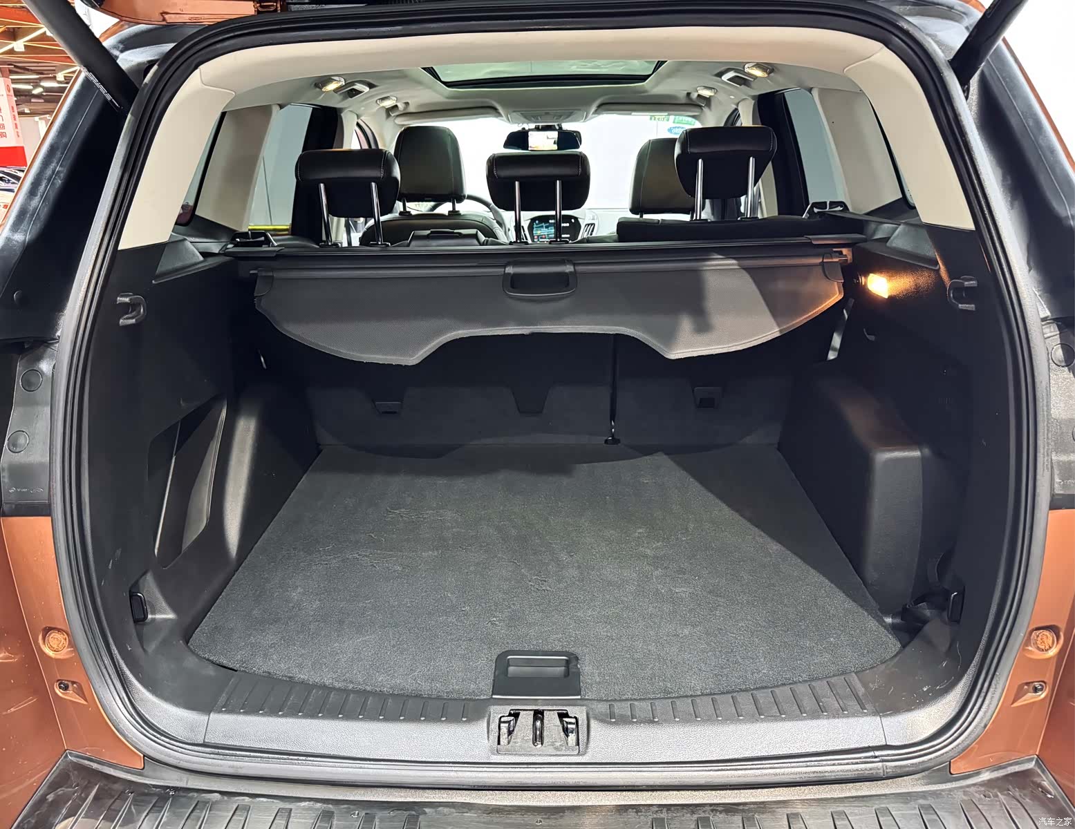 Ford Kuga, 2017 10