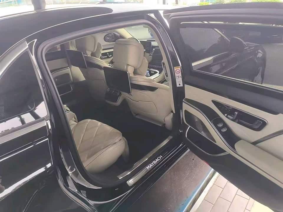 Mercedes-Benz Maybach S-class