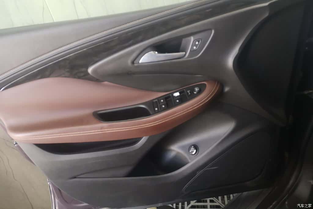 Buick Envision Plus, 2015 7