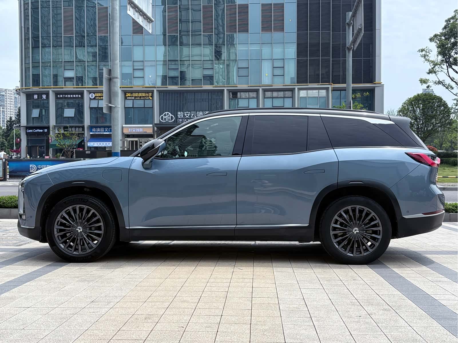 NIO ES8, 2021 2