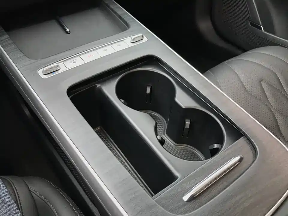 Chery Fulwin Fengyun A8L