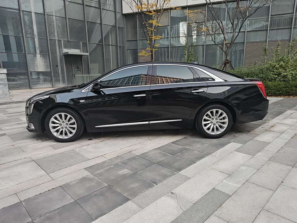 Cadillac XTS