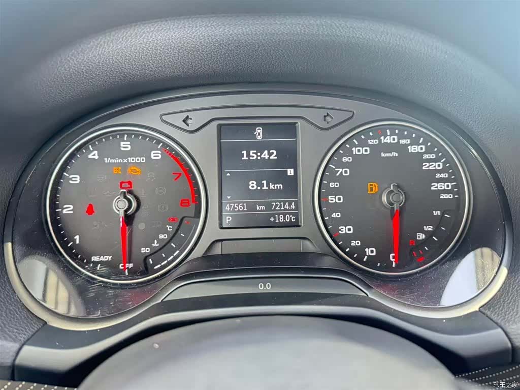 Audi Q2L, 2021 9