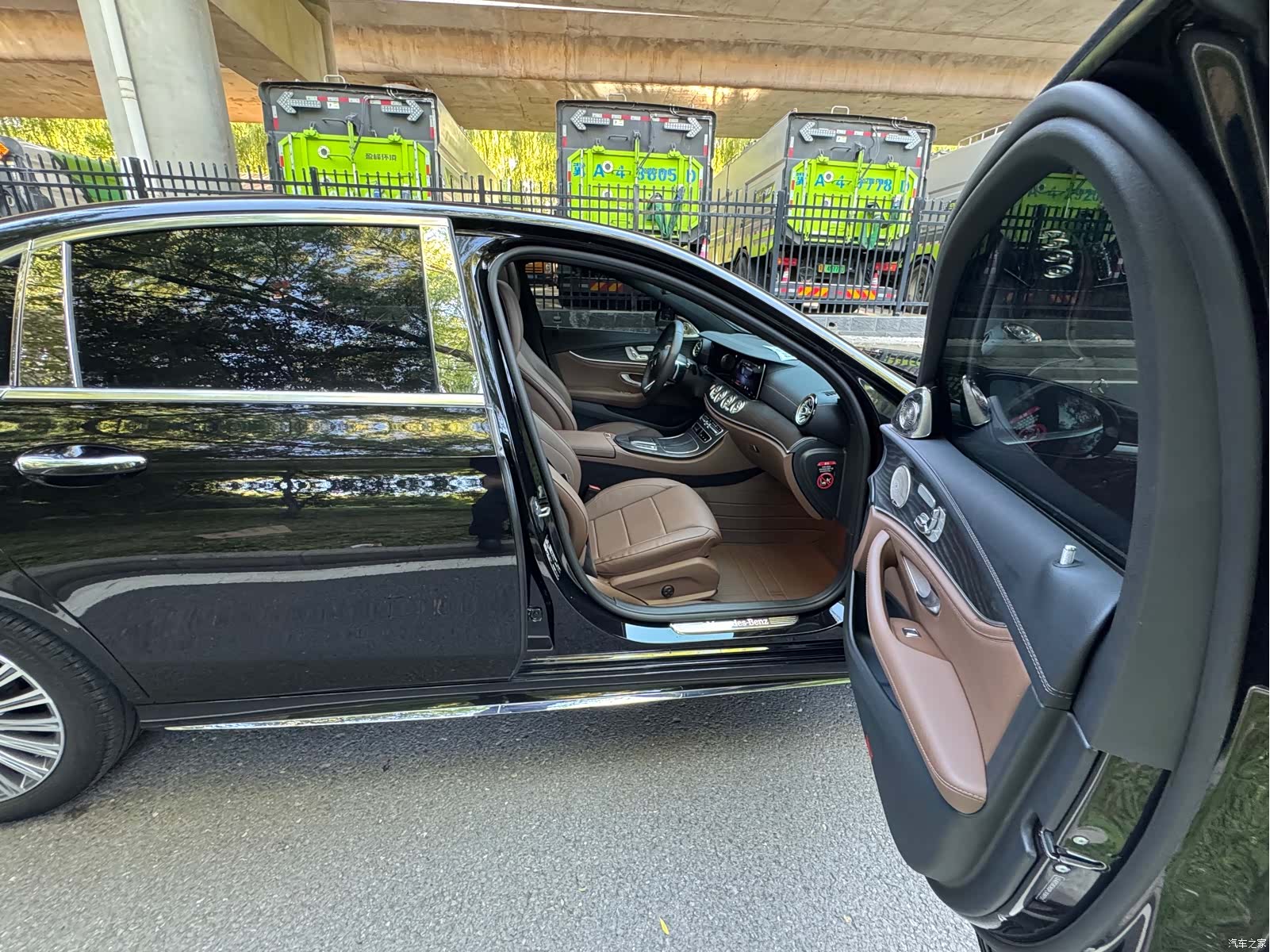 Mercedes-Benz E-Class, 2023 22