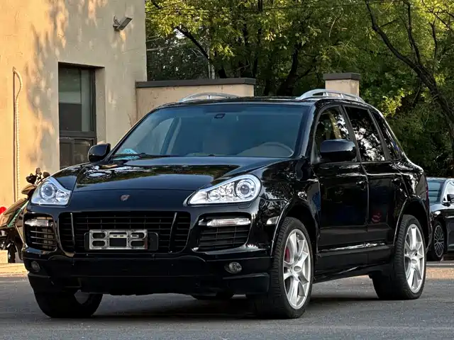 Porsche Cayenne 2010 — купить из Китая под заказ
