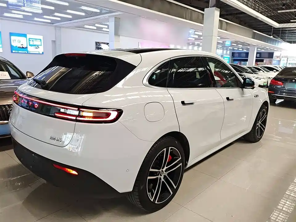 HarmonyOS Ask the world M5