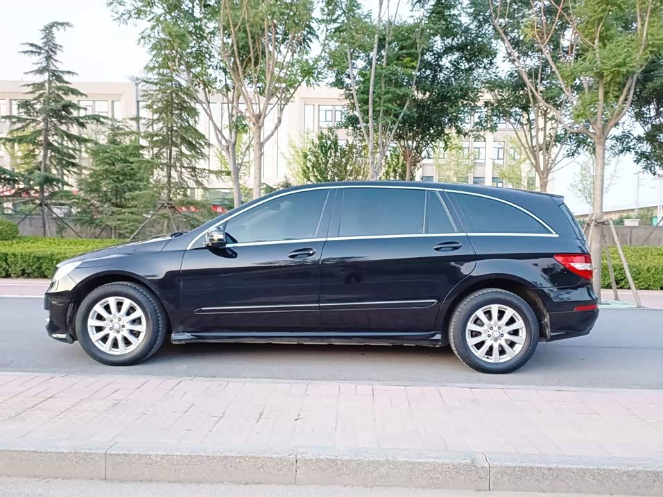 Mercedes-Benz R-class