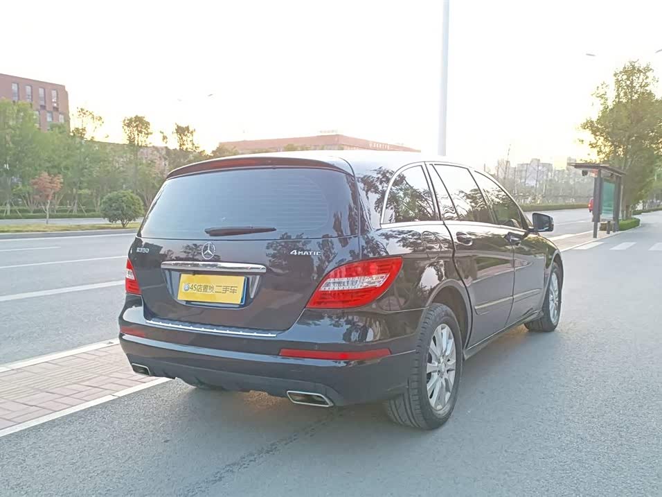 Mercedes-Benz R-class