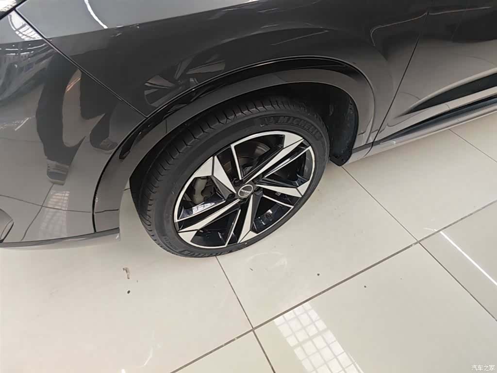 Roewe RX5, 2022 23