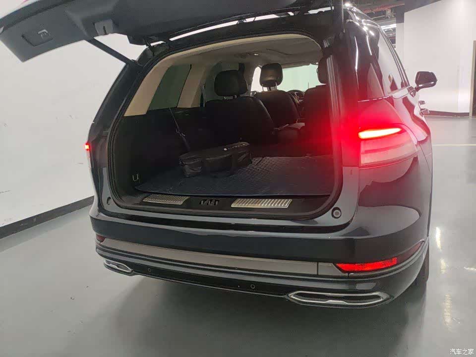 Lincoln Aviator, 2023 8