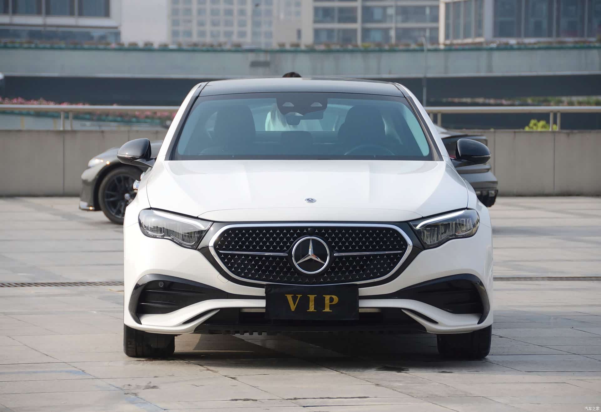 Mercedes-Benz E-Class, 2024 2